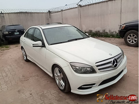 Tokunbo 2011 Mercedes Benz C300 4Matic with pop up screen for sale in Nigeria