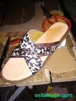 Palm slippers