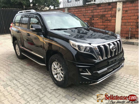 Tokunbo 2017 model TXL Toyota Landcruiser for sale in Nigeria
