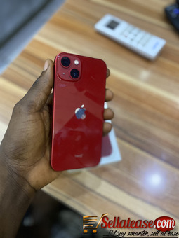 Give away price Iphone 13 for sale 128 GB,Battery life 100%