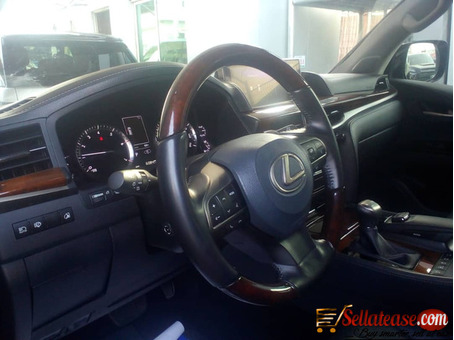 LEXUS LX570 SUPER SPORT