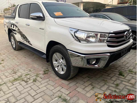 Tokunbo 2019 Toyota Hilux V4 for sale in Nigeria