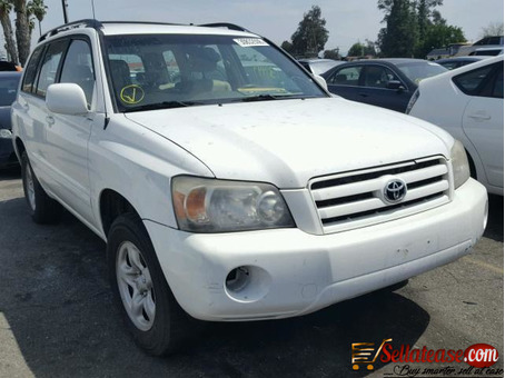 CLEAN 2006 used / Tokunbo TOYOTA HIGHLANDER FOR SALE