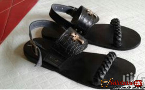 Designer male quality sandals fir sale in Nigeria