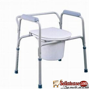 DURABLE COMMODE CHAIR