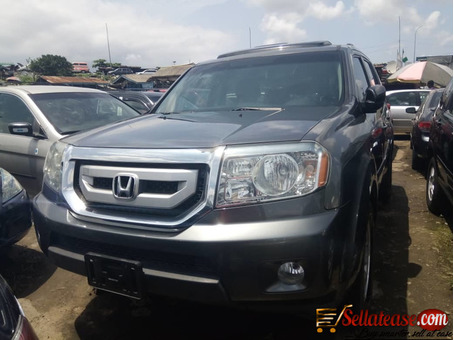 Tokunbo 2010 Honda pilot for sale in Nigeria