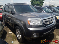 Tokunbo 2010 Honda pilot for sale in Nigeria