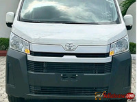 Brand new 2023 Toyota Hiace buses V6 for sale in Nigeria