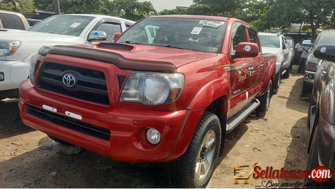 Foreign used 2009 Toyota tacoma