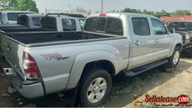 Foreign used 2009 Toyota tacoma