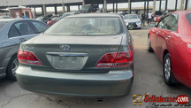 Foreign used 2005 Lexus es330