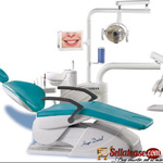 Dental unit with chair