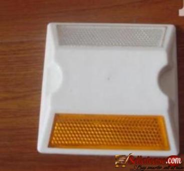 White Road Reflector BY HIPHEN SOLUTIONS
