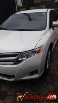Tokunbo 2014 Toyota Venza for sale in Nigeria