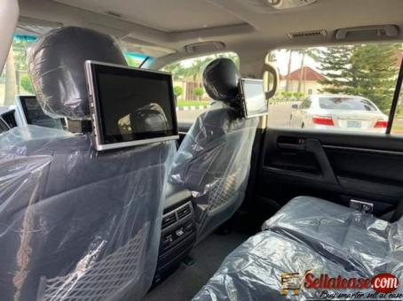Tokunbo 2017 American spec Toyota Land Cruiser for sale in Nigeria