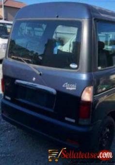 Tokunbo Hijet mini bus for sale in Nigeria