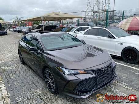 Tokunbo 2019 Toyota Avalon XSE V6 for sale in Nigeria