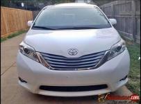 Tokunbo 2012 Toyota Sienna for sale in Nigeria