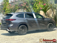 Brand new 2023 Toyota Highlander XSE for sale in Nigeria - 3