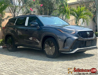 Brand new 2023 Toyota Highlander XSE for sale in Nigeria - 4