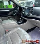 Tokunbo 2016 Toyota Highlander XLE V6 for sale in Nigeria - 4