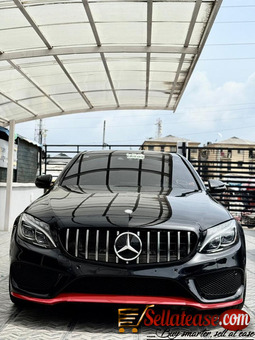 Mercedes-Benz C43 4Matic Sedan AWD (3.0L V6 9AM) 2017 Black
