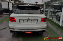 Tokunbo 2019 Bentley Bentayga SUV for sale in Nigeria - 4