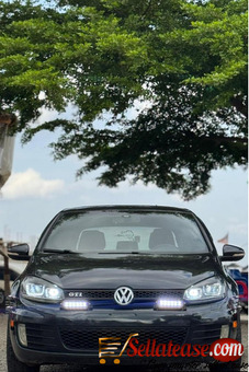 2012 VOLKSWAGEN GOLF GTI TUNED