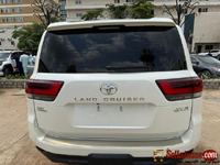 FOREIGN USED 2024 TOYOTA LAND CRUISER GX.R TWIN TURBO