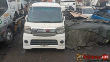 Tokunbo new model Daihatsu Hijet Atrai mini buses for sale in Nigeria