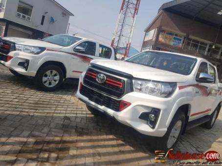 Tokunbo 2017 Toyota Hilux 2.7 L for sale in Nigeria