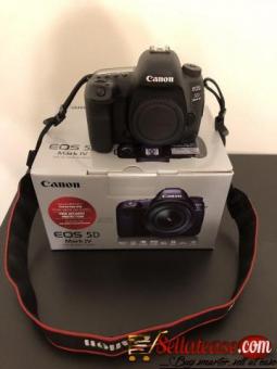 Canon EOS 5D Mark IV Digital SLR Camera