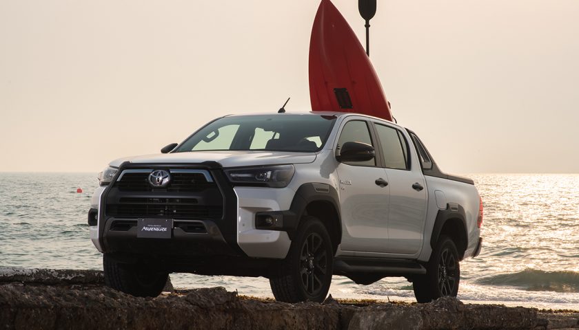 Specs and price of 2022 Toyota Hilux V6 Adventure in Nigeria the exterior