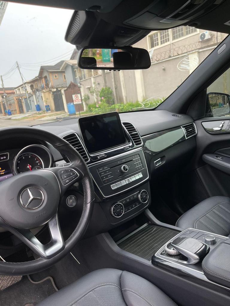 Specs and price of Mercedes Benz GLE 350 in Nigeria