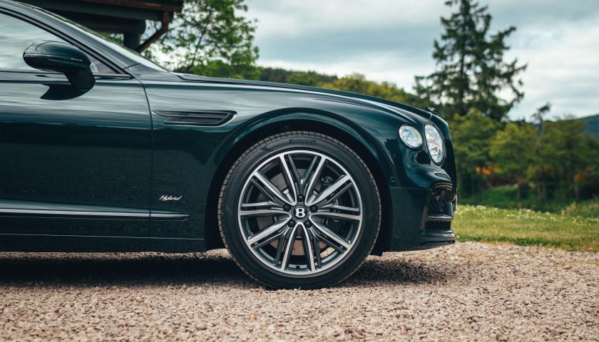 full specifications and price of 2022 Bentley Flying Spur Hybrid in Nigeria