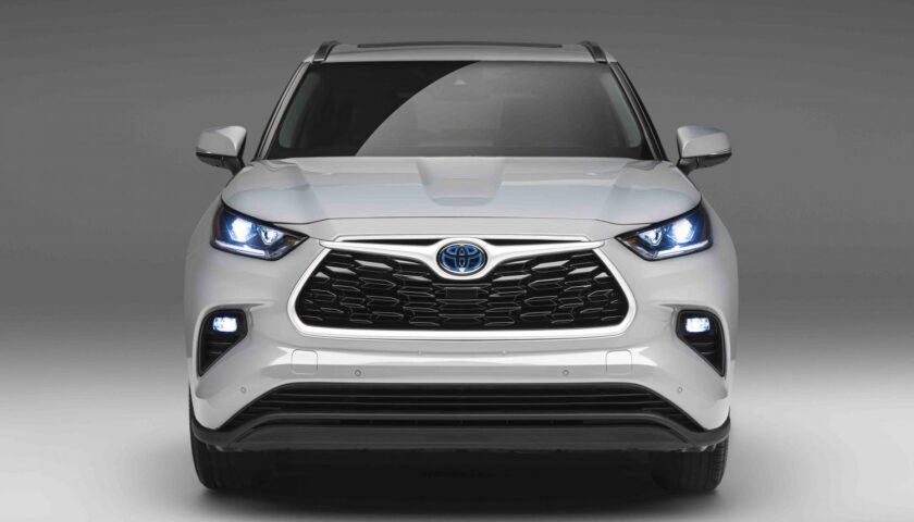 Specs and price of 2022 Toyota Highlander in Nigeria