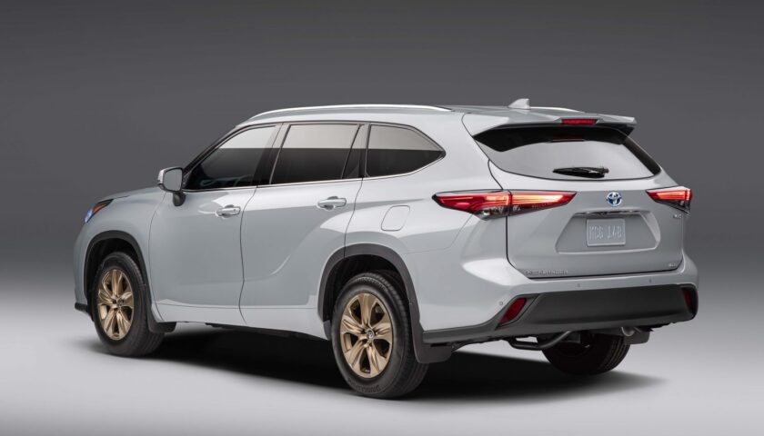 Specs and price of 2022 Toyota Highlander in Nigeria