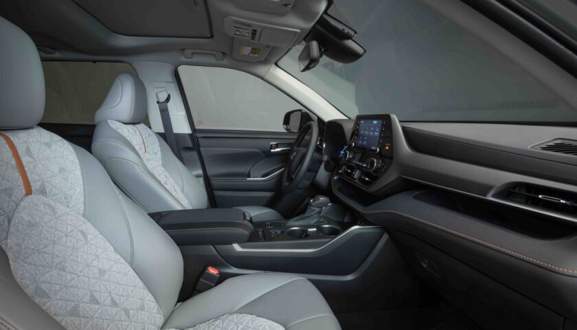 Specs and price of 2022 Toyota Highlander in Nigeria
