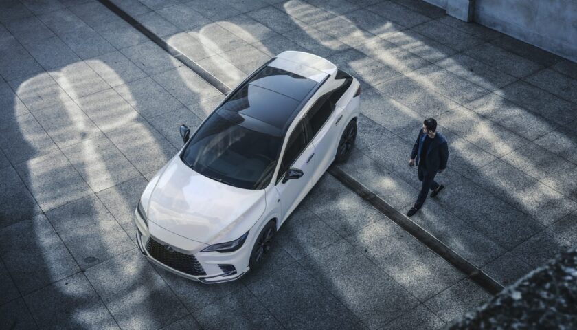 the engine of the 2023 Lexus RX 500h in Nigeria
