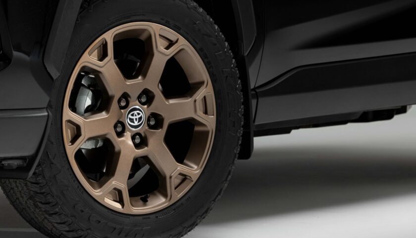 tHE NEW FALKEN WILDPEAK TIRES ON THE2023 Toyota RAV4 