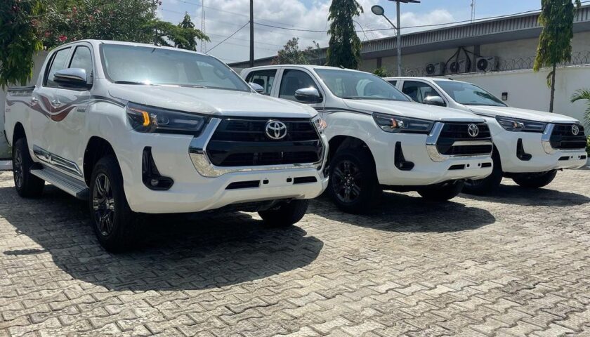 Specs and price of 2022 Toyota Hilux V4 in Nigeria