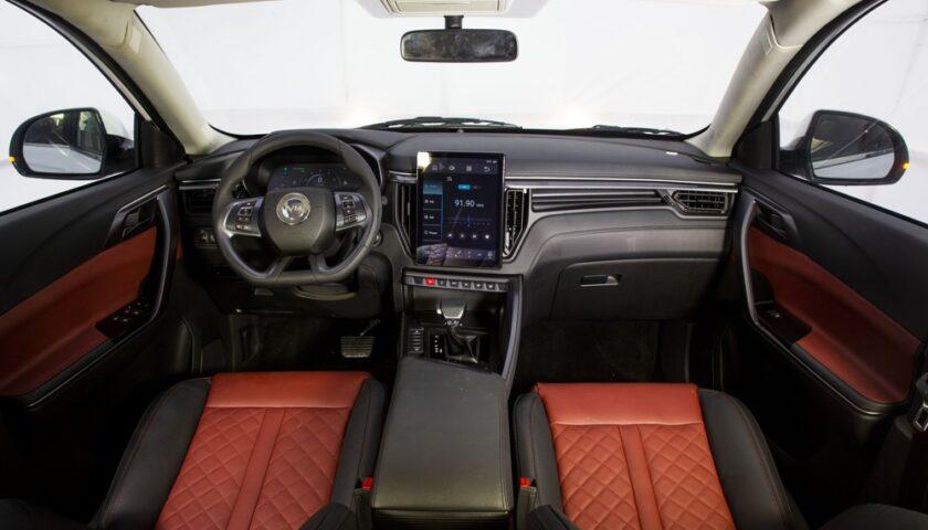 the entertainment system of Innoson IVM G6T in Nigeria 