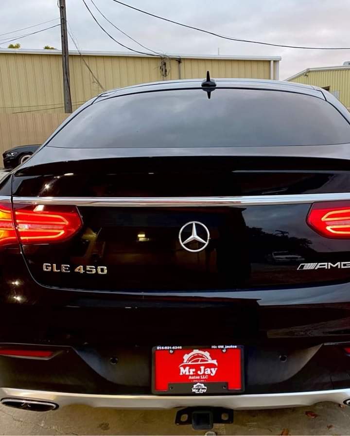  Price of Eniola Badmus’ Mercedes Benz GLE450 Coupe in Nigeria