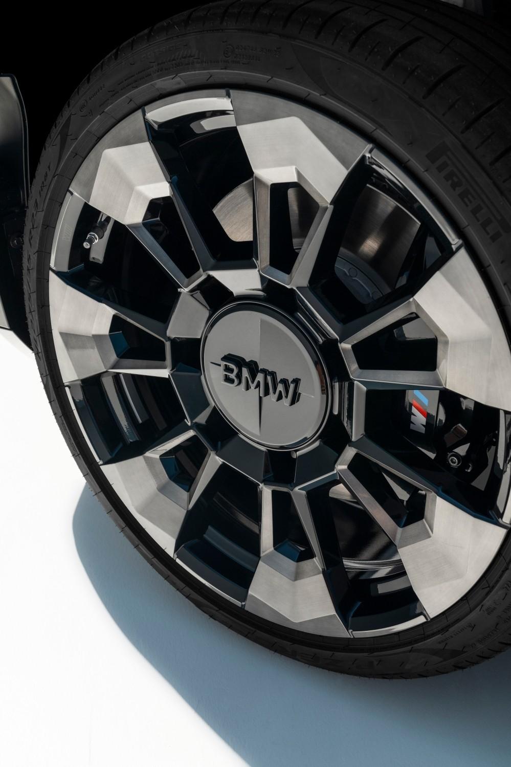 the wheel of 2023 BMW XM in Nigeria