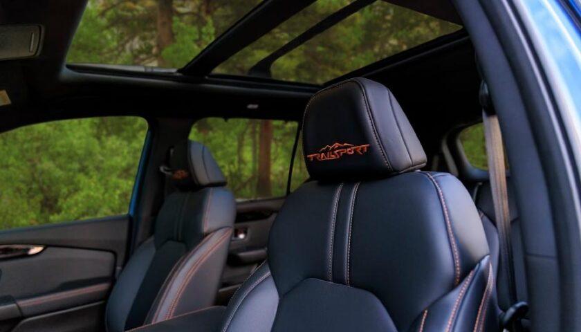 The interior design of the 2023 Honda Pilot