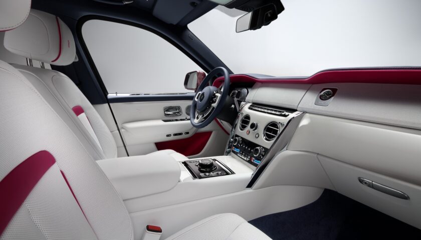 The interior design of the 2023 Rolls Royce Cullinan