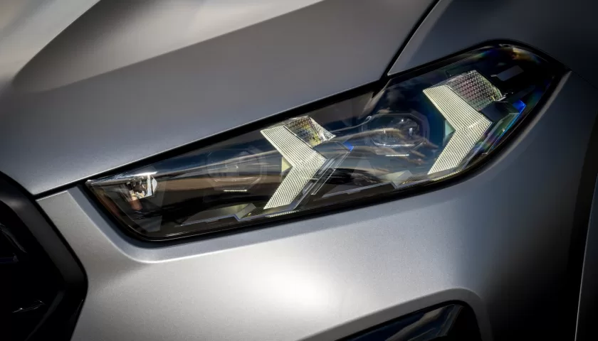 The LED matrix headlight of the 2023 BMW X6 M Competition