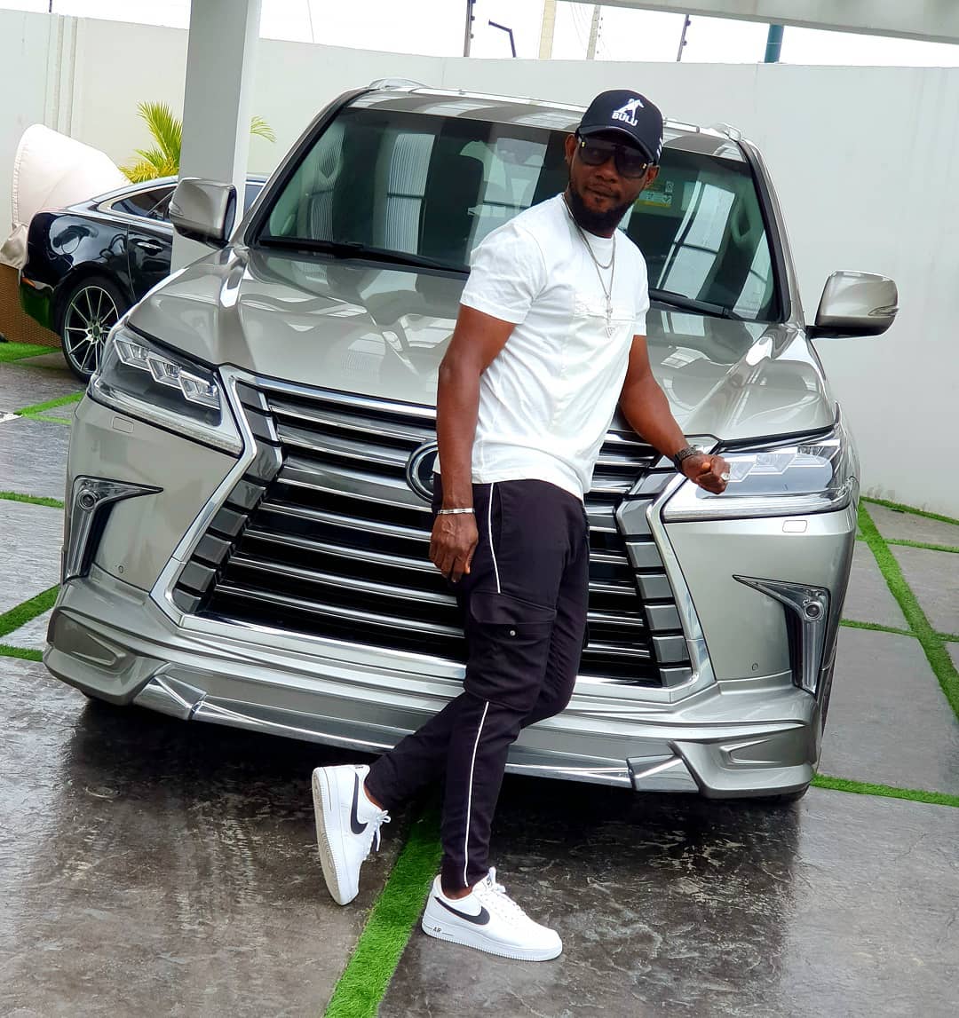AY's Lexus LX 570