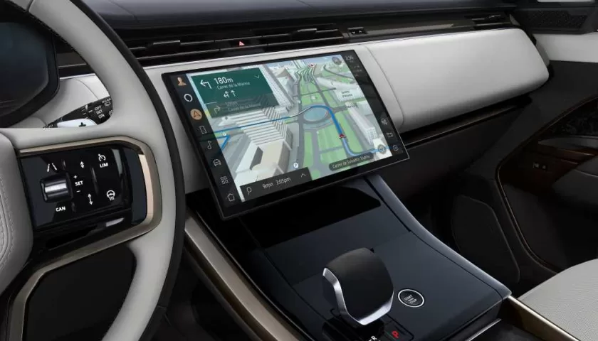 The Touchscreen display of the 2024 Range Rover Sport