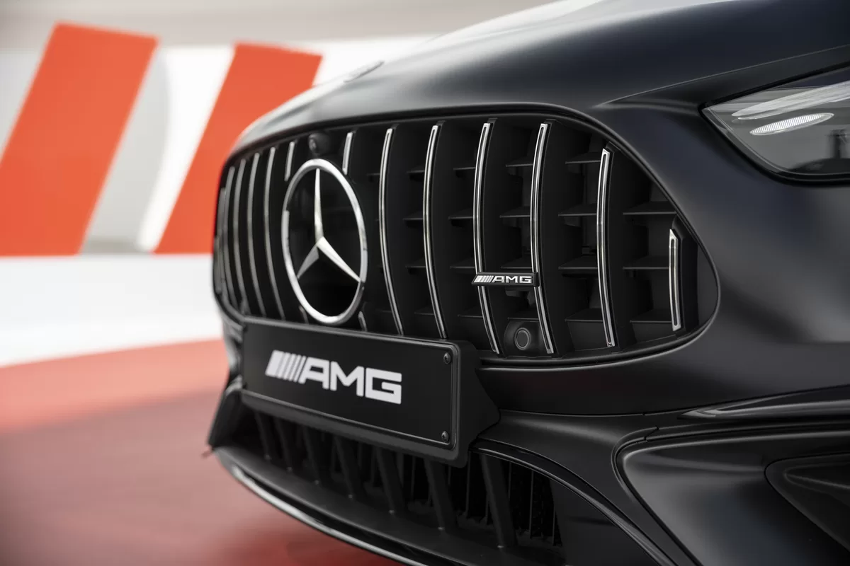 Exterior design of the 2024 Mercedes-AMG CLE 53 4MATIC+ Coupe